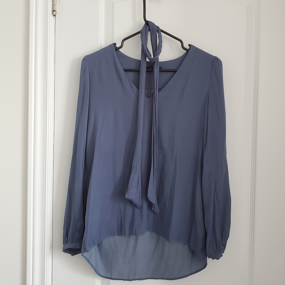 EUC Dynamite Flowy Blouse With Removable Bow Tie